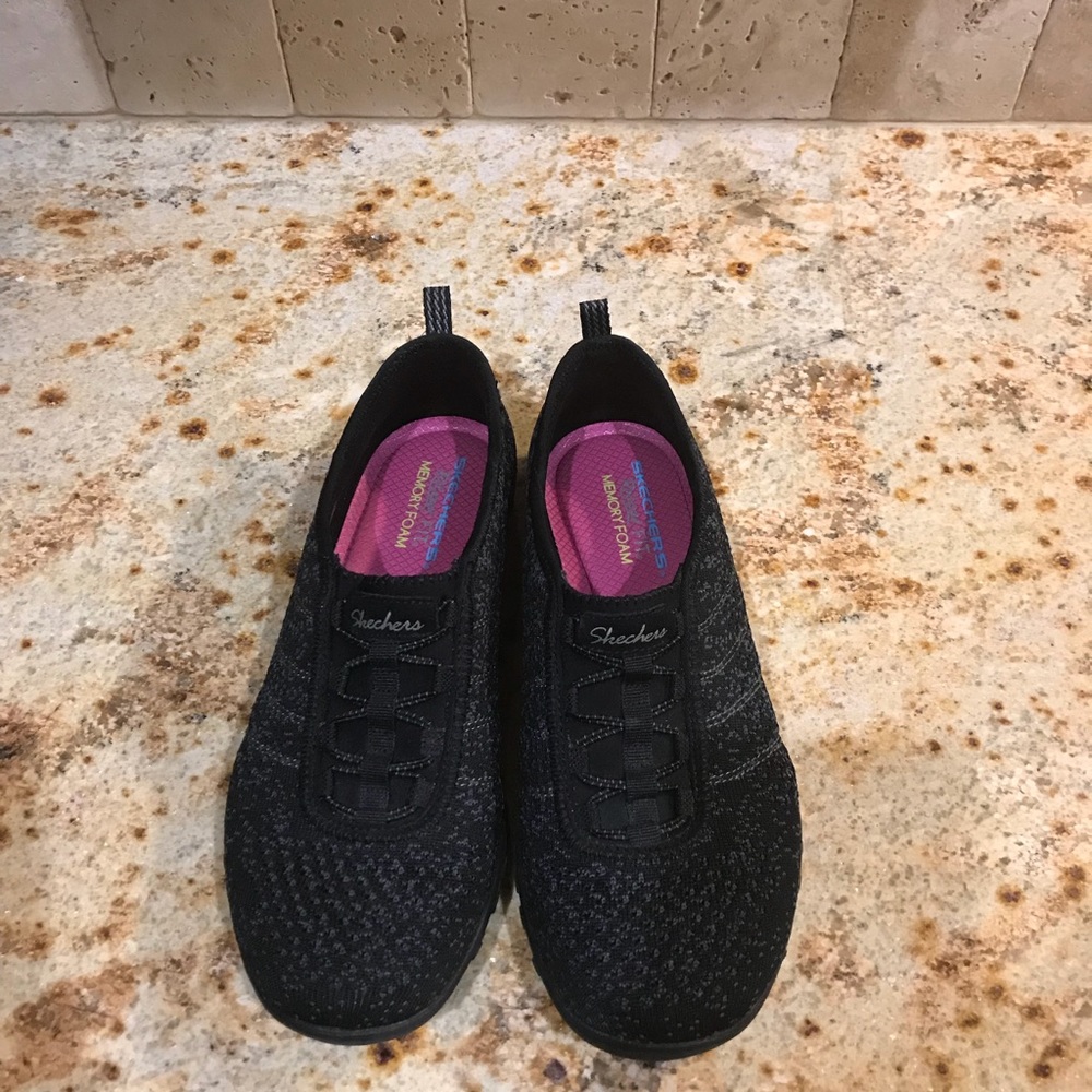 Skechers